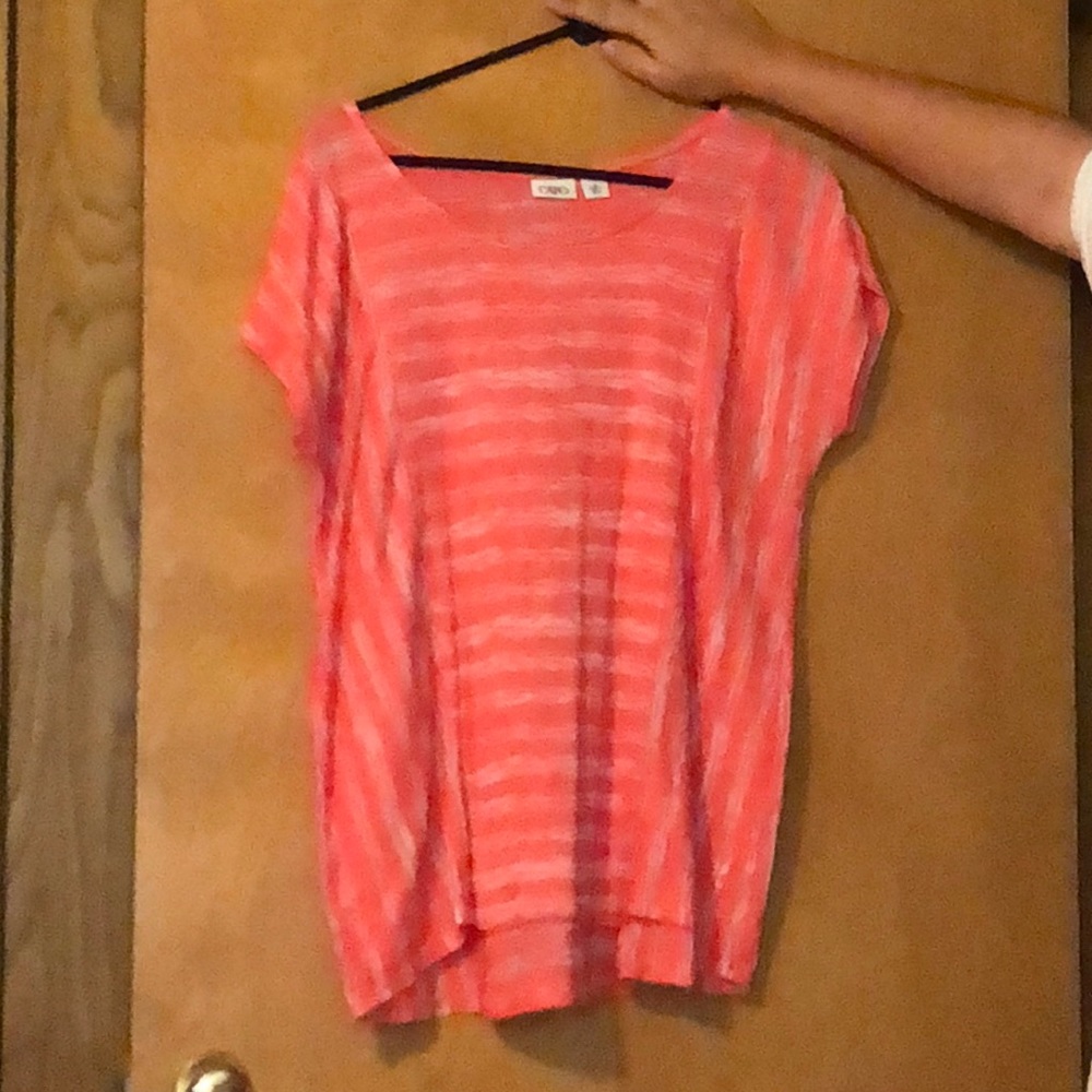 Tee shirt